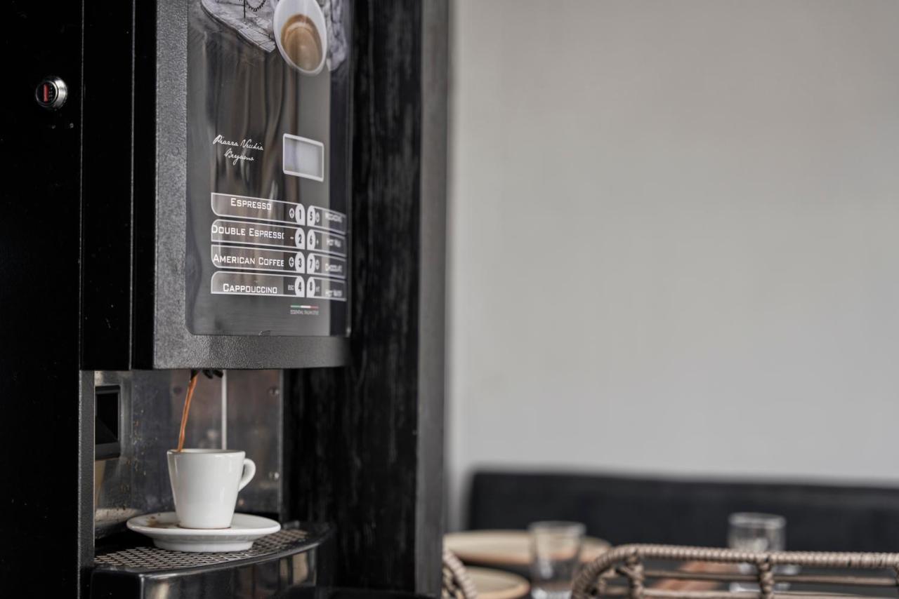 Loizos Stylish Residences Firá