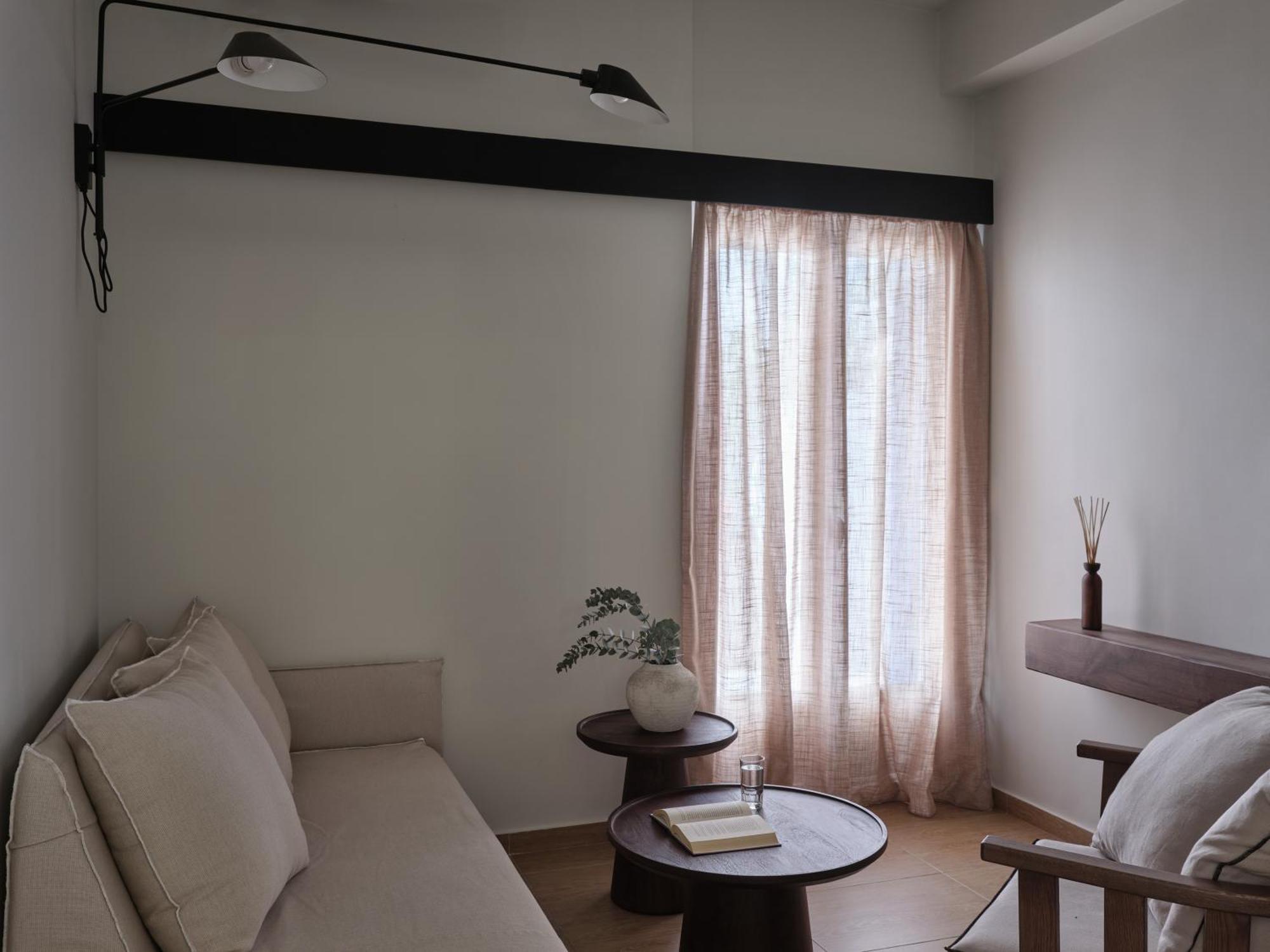Loizos Stylish Residences 3*