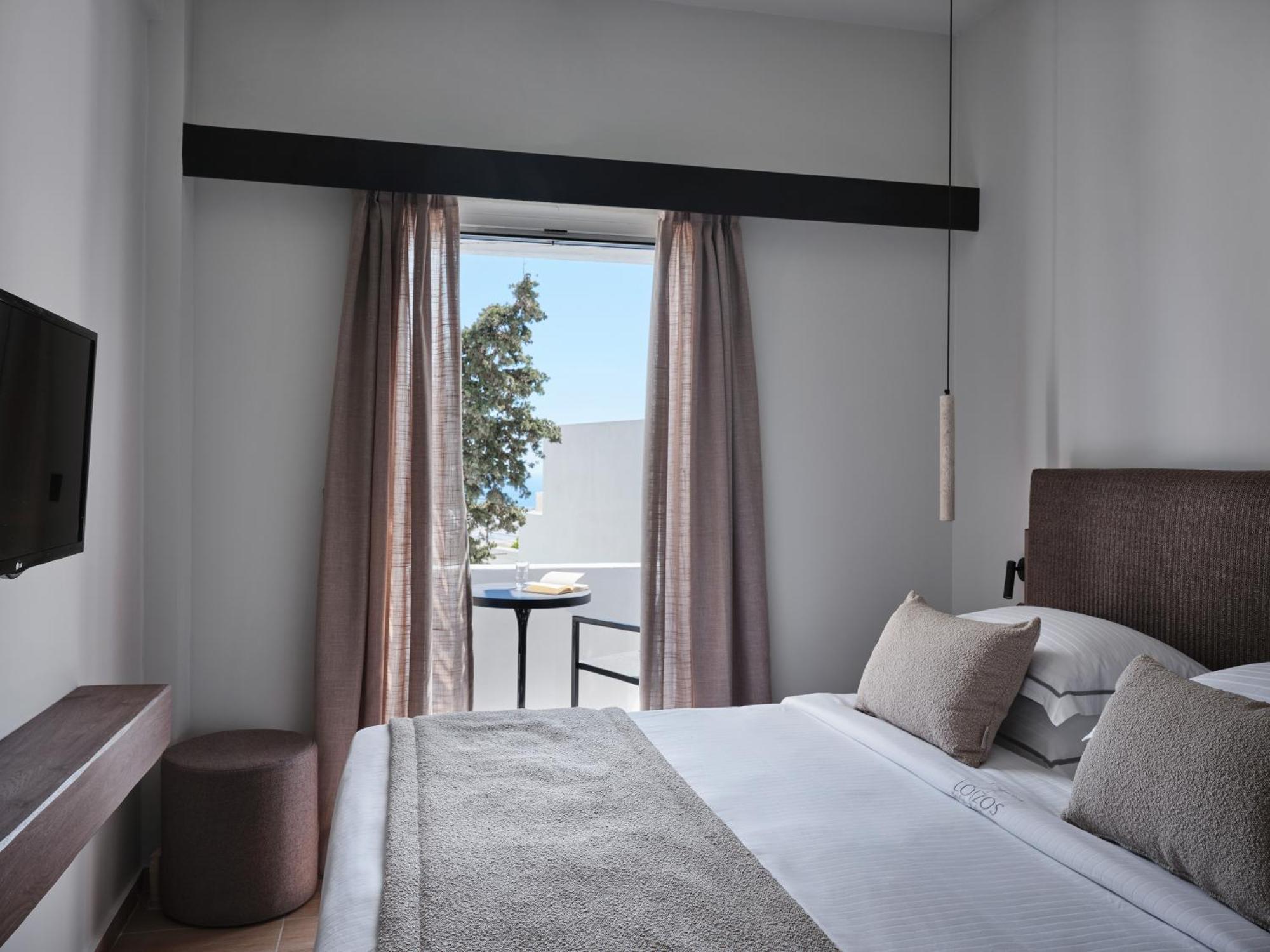 Loizos Stylish Residences Aparthotel