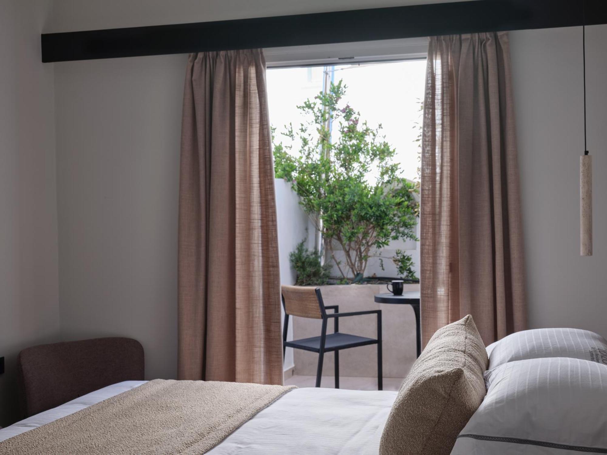 Loizos Stylish Residences 3*