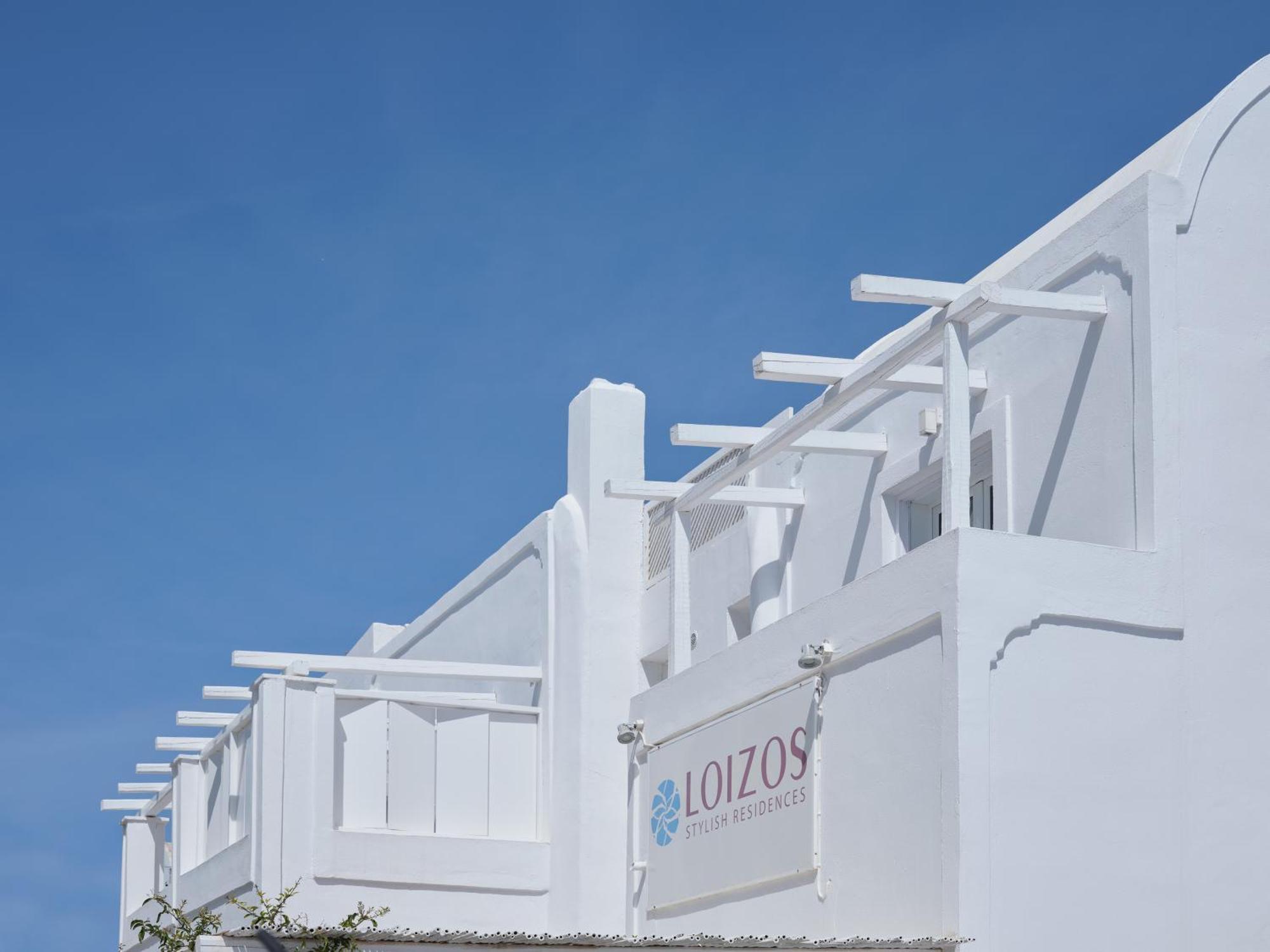 Aparthotel Loizos Stylish Residences 3*